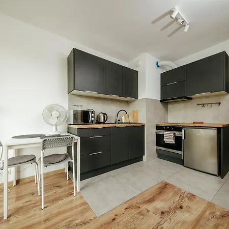 Wygodny Niedaleko Centrum, Free Parking, Air Condition