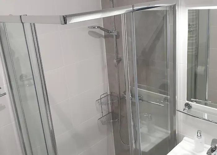 Wygodny Niedaleko Centrum By דירה *