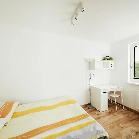 아파트 Wygodny Niedaleko Centrum By *